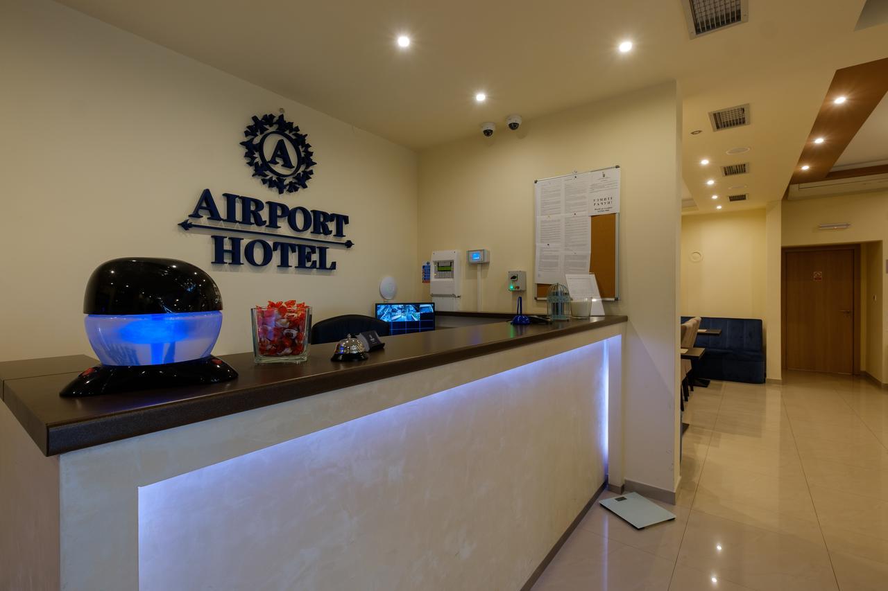 Airport Hotel Garni Belgrado Buitenkant foto