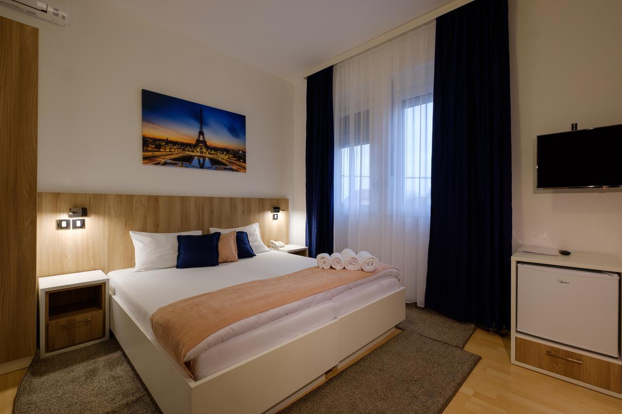 Airport Hotel Garni Belgrado Buitenkant foto
