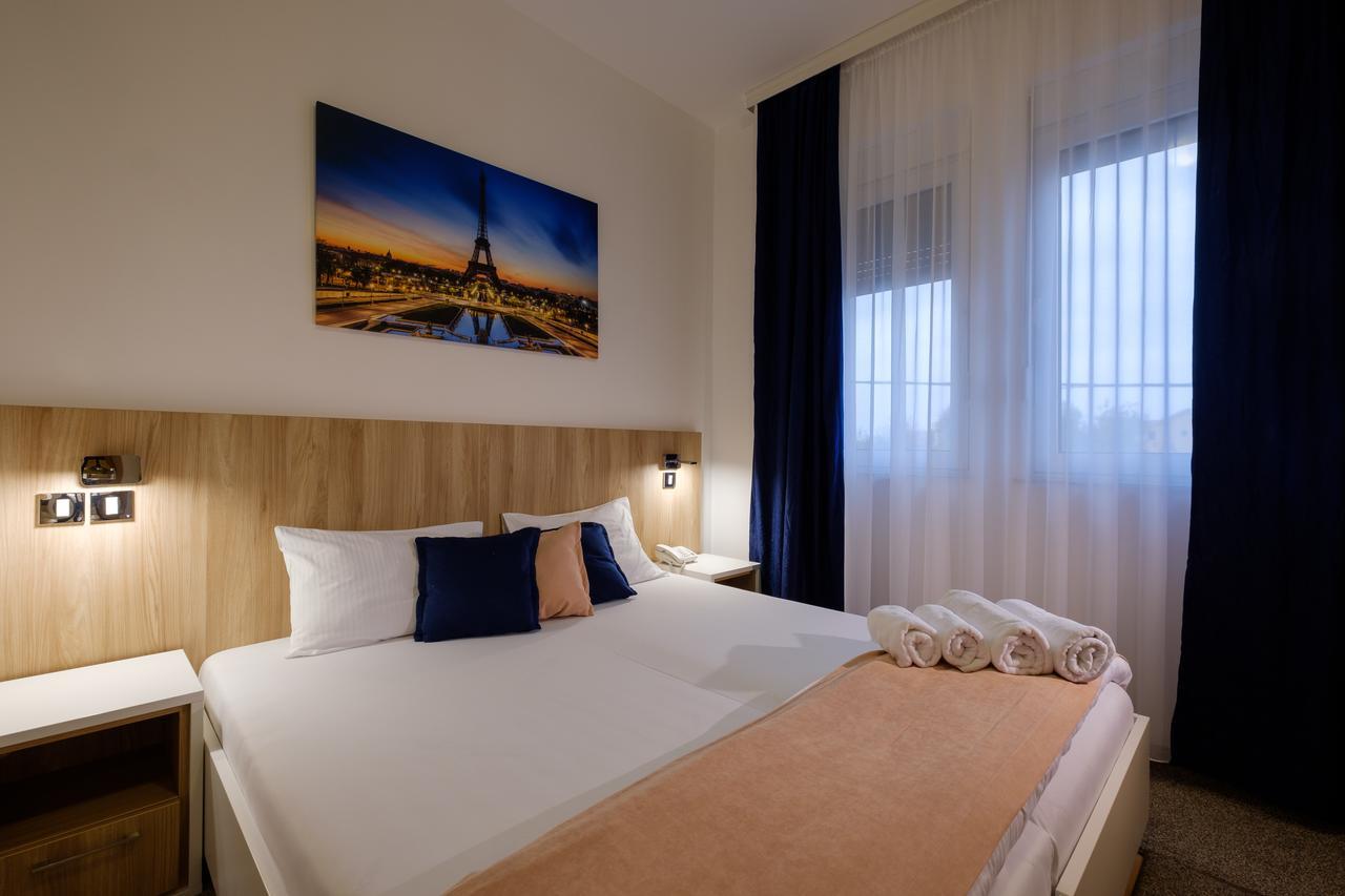 Airport Hotel Garni Belgrado Buitenkant foto