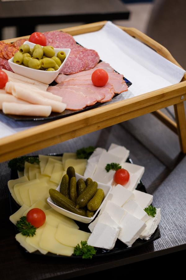 Airport Hotel Garni Belgrado Buitenkant foto